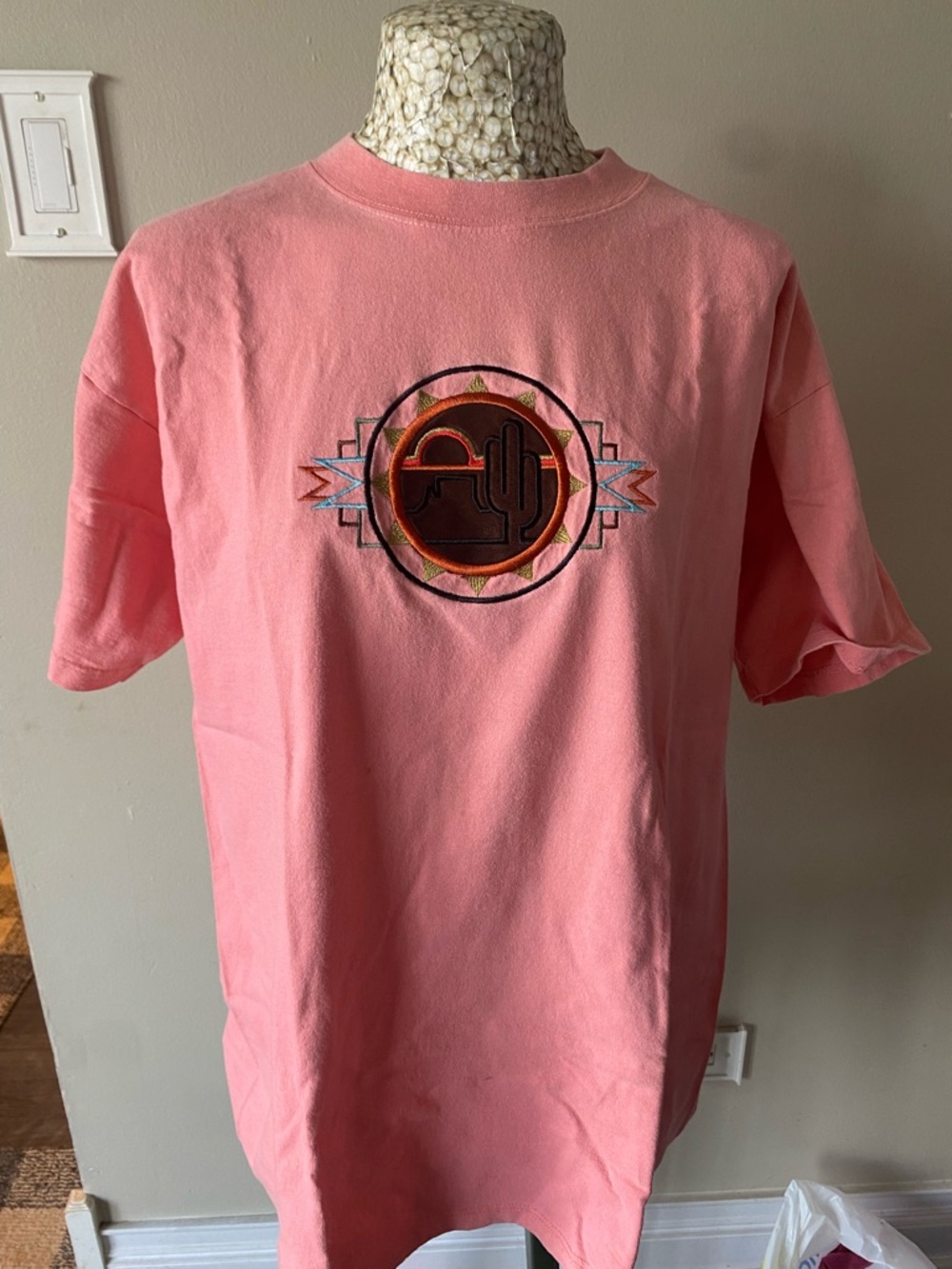 Vintage 90s Southwestern embroidered Gildan Coral Pink Ultra Cotton T-Shirt